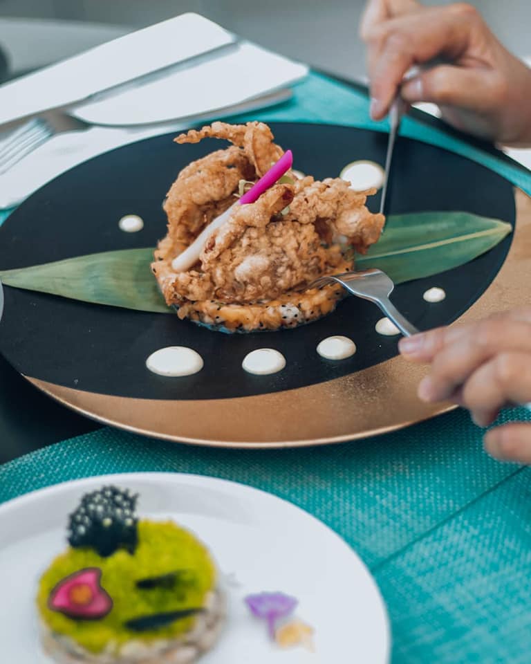 66245917_458321684723888_5309885724655353856_n